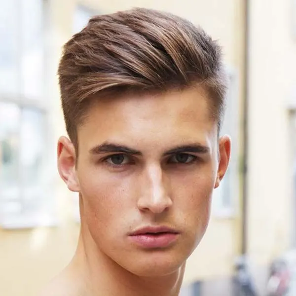 Estilo roqueiro: guia para cabelos masculinos